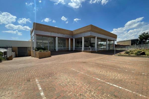 Position your business for success with this versatile 1,504m2 industrial property in ...