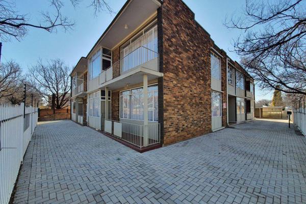 Nestled in the vibrant heart of Potchefstroom, this complex offers convenience at its finest with close proximity to essential ...