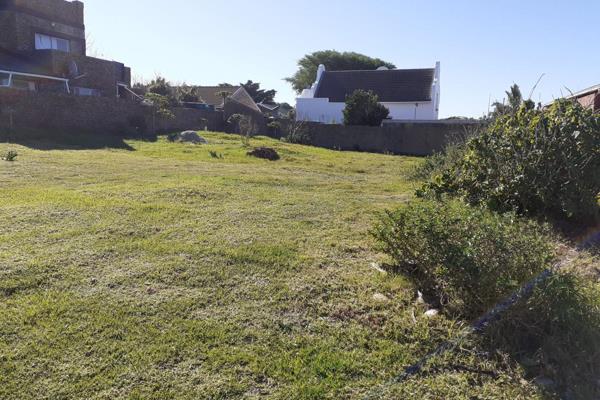 Live Your Coastal Dream! 

Imagine building your dream home on a spacious 600m&#178; plot, just 2km from the beach! This prime location ...