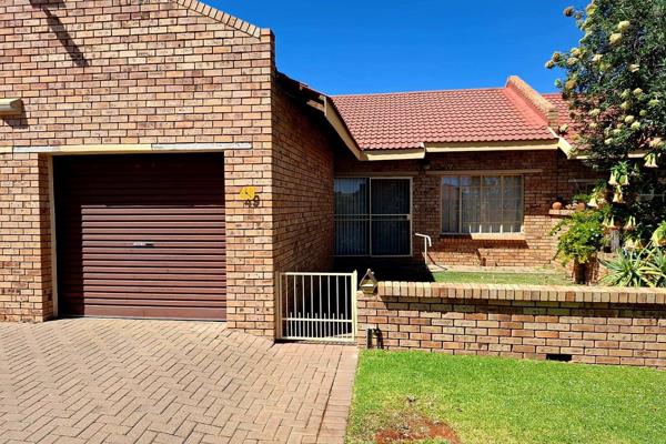 The property offers 2 bedrooms and one bathroom. It has a open plan living room, dining room and a kitchen. The 3 bedrooms have ample ...