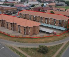 Apartment / Flat for sale in Vanderbijlpark CW 2