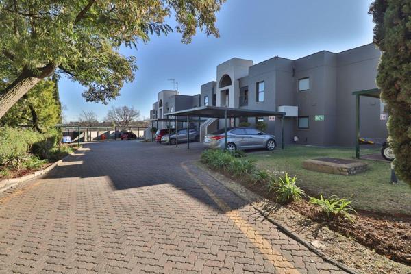 This three-bedroom townhouse is located in The Glades, a secure complex in Marais Steyn Park. The kitchen is designed to accommodate ...