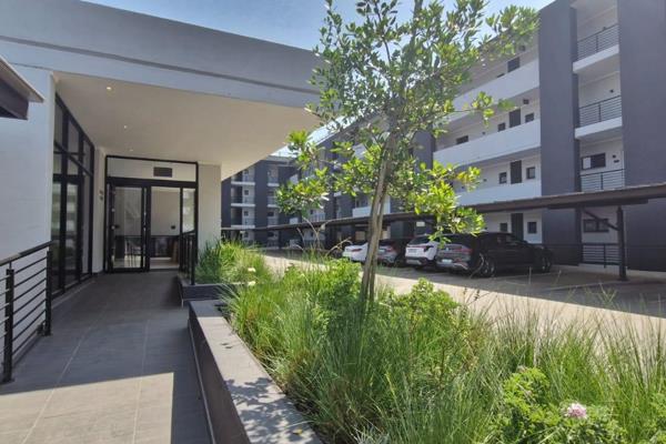 2 Bedroom 2 Bathroom Ground Floor apartment available to rent in Waterkloof On Main building.
2 bedrooms en-suite, with the layout ...