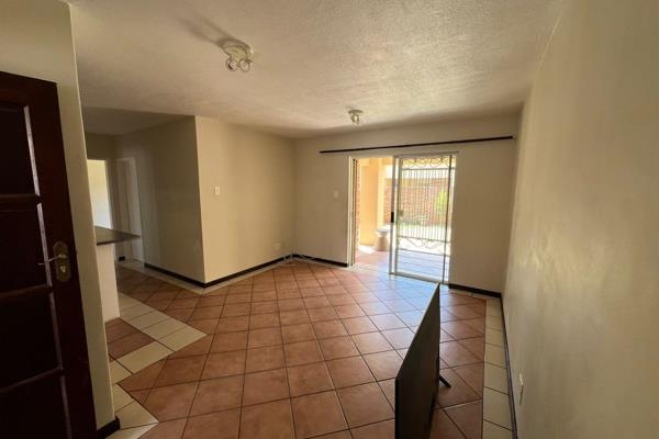 AVAILABLE 1 January 2025
Lovely neat ground floor stack unit in a quiet and well maintained complex, Bergkaree.
Open plan living areas ...