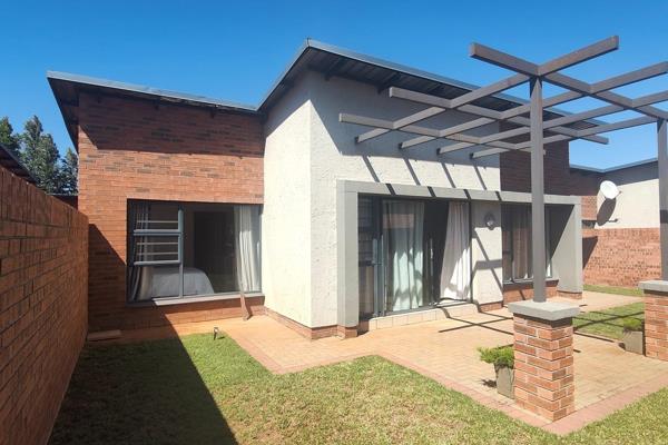 EXLUSIVE MANDATE

When enters the complex you are greeted by a very tidy well maintained complex.    For security there is cell to gate, perimeter walls and a security fence.  

The standalone unit are modern, sleek and ...