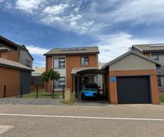 Townhouse for sale in Zambezi Manor Lifestyle Estate