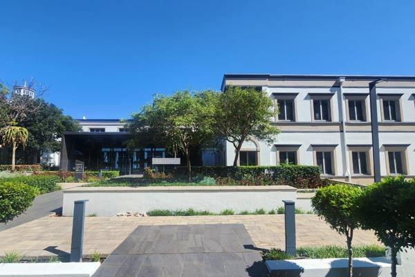 Situated near Sandton and Rosebank, Sandhurst Office Park offers excellent access to ...