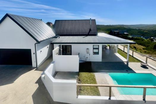 4 Bedroom House for sale in Upper Robberg