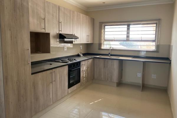 Exclusive 3-Bedroom, 2-Bathroom Flat for Rent

Welcome to your dream residence! This stunning 3-bedroom, 2-bathroom flat offers a ...