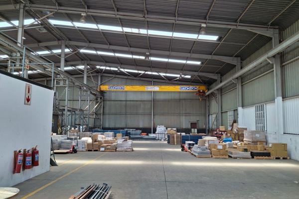 This Morehill warehouse offers 2000m2 of versatile storage and operational space ...