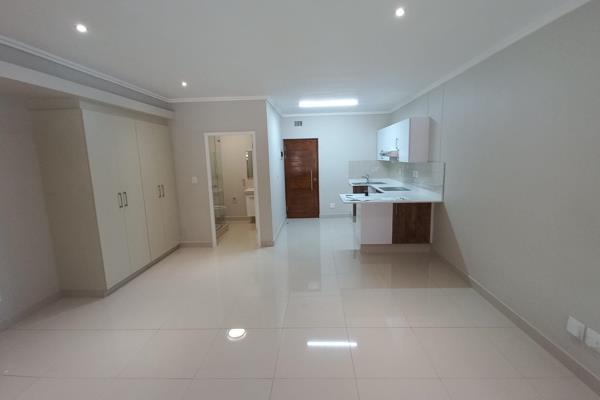 Open plan Studio Apartments for rent in Umhlanga Ridge
 
Perfect lock up and go ground ...