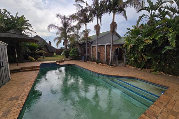 Come and view today
5 Bedrooms, 2 bathrooms, lounge, dining room, tv/family room, patio, kitchen with eye level oven ...