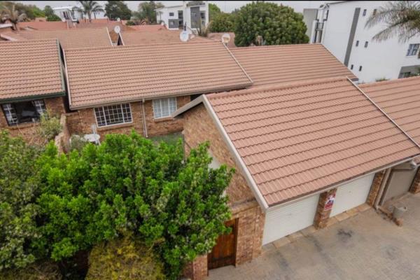 3-bedroom house to rent in Zervista complex - Elardus Park in Pretoria East. 

Close to schools, shopping centres (Irene and Castle ...