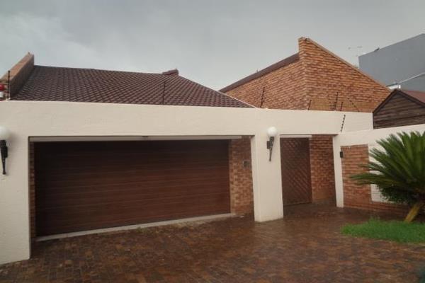 3 Bedroom House to rent in Dowerglen Ext 3

The rental fee includes the boom cost, which ...