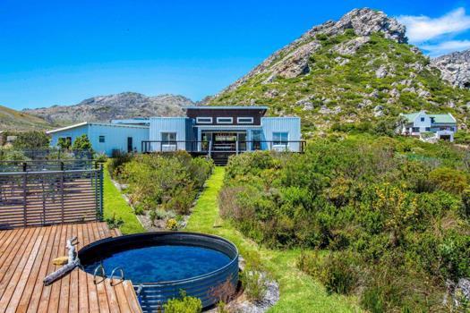 3 Bedroom House for sale in Pringle Bay