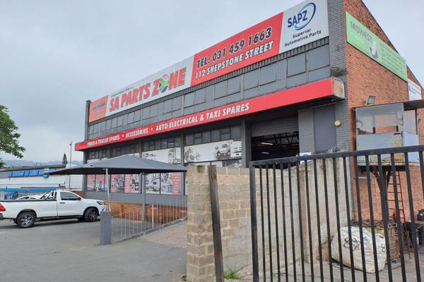 A completely renovated 585m2 warehouse in Shepstone Road is available immediately. ...