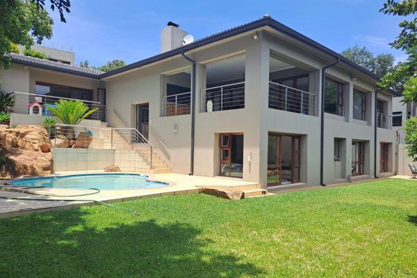 Exquisite Northcliff Family Home with Stunning Views.

Nestled in the heart of ...