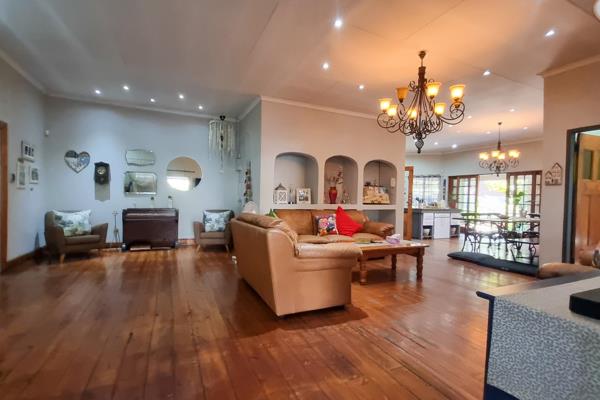 Nestled in the heart of Middelburg, this exceptional property effortlessly blends the charm of yesteryear with contemporary ...