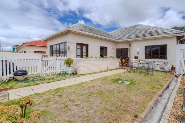 New listing | Asking R2 850 000

Nestled in the heart of Muizenberg, just minutes from ...