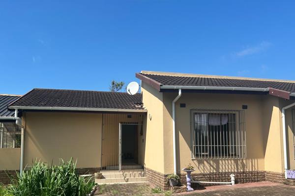 **Charming 3-Bedroom House to rent in Shelly Beach**

Discover this lovely 3-bedroom home perfectly situated in the heart of Shelly ...