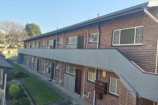 Charming 2-bedroom Gem in the Heart of Pinetown&quot;

Welcome to the pinnacle of urban living where comfort meets convenience! ...