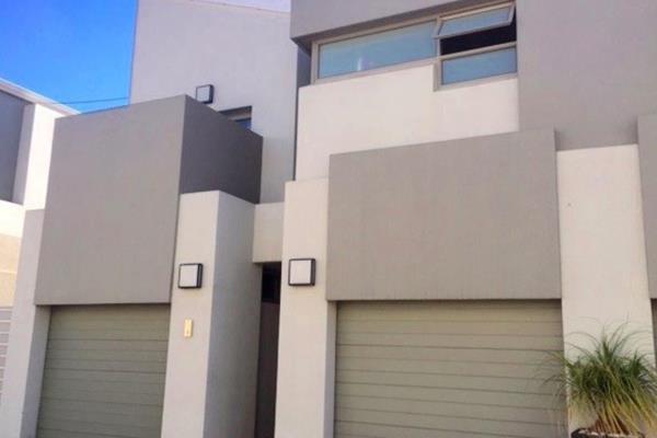 NO LOAD SHEDDING

Unfurnished modern stand alone duplex townhouse  is conveniently located in the up market suburb in Oaklands.  ...