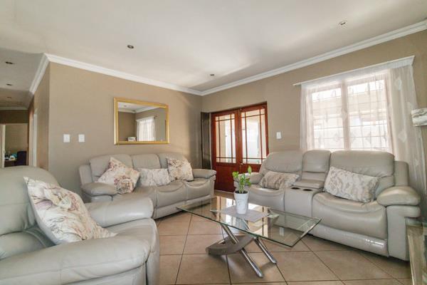 Welcome to your dream home nestled within the secure and tranquil confines of Vivaldi Manor, Melodie, Hartbeespoort. This picturesque ...