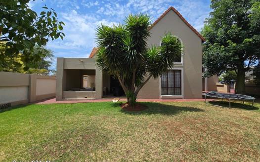 3 Bedroom House for sale in Silver Stone Country Estate