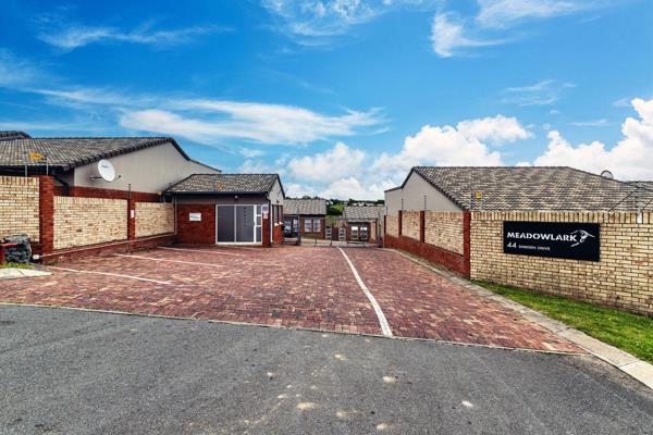 Discover this beautifully designed 3-bedroom modern townhouse that combines style and practicality. Featuring an open-plan lounge and ...