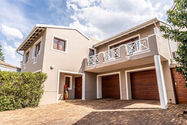 This freehold double storey is the epitome of style in beauty and is situated in the popular 24 hour security estate, Waterkloof ...