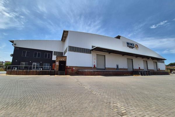 10 271m2 Warehouse To Let in Gosforth Park, Germiston. This property is centrally ...