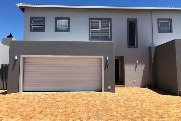 This beautiful double story house is situated in the sought after Sagewood Security Estate. The house is neat and ultra-modern ...