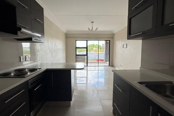 Lovely and spacious  Three bedroom Two Bathroom upstairs apartment in lifestyle ...