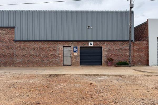 UNIT 6 | 6 WOODPECKER STREET | COTSWOLD | WELL-MAINTAINED WAREHOUSE

This ...