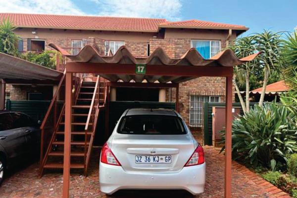 2 BEDROOM APARTMENT IN GEZINA, GAUTENG FOR SALE 

Property Overview

Discover this charming and well-located 2-bedroom apartment in the ...