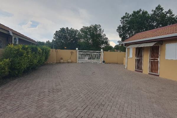 Charming 2-Bedroom Flat in Secure Complex – Prime Location in Secunda

Discover this gem of a property – perfect for first-time ...