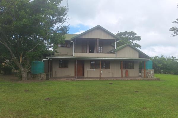 Magnificent small lifestyle Farm with limitless potential. The smallholding. Is situated close to Paddock. Oribi Gorge and Lake Eland ...