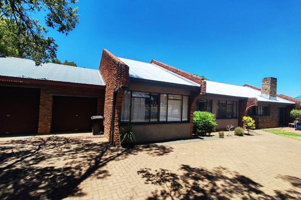 Welcome to this 4 bedroom house registered in a sectional title. This house is currently been rented out at an amount of R9500 per ...