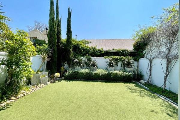 Located in the heart of the Franschhoek village within walking distance to all village amenities one block of the main road no better ...