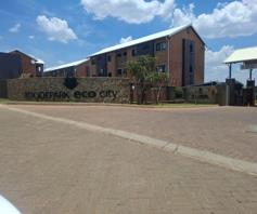 Apartment / Flat for sale in Kameeldrift East