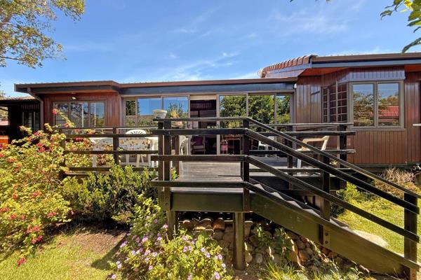 Every inch of this 2-bedroom gem in Dune Park, Keurboomstrand, Plettenberg Bay, exudes ...