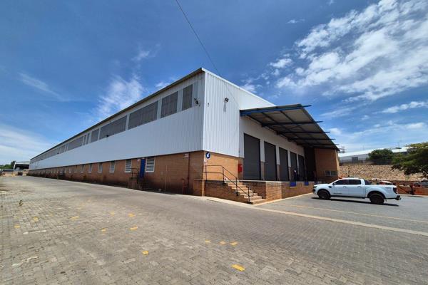 10 271m2 Warehouse available To Let in Gosforth Park. This warehouse is centrally ...