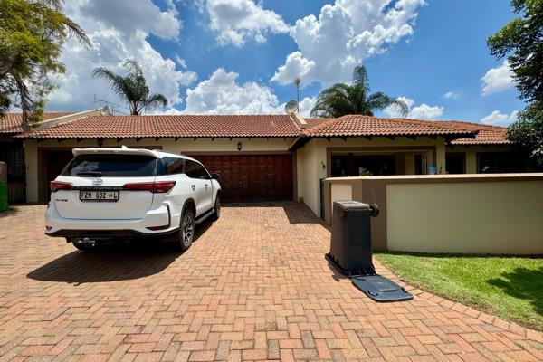 This property does indeed qualify as a RARE FIND in one of our most sought after Estates in Bendor, Polokwane! 
These units do not ...