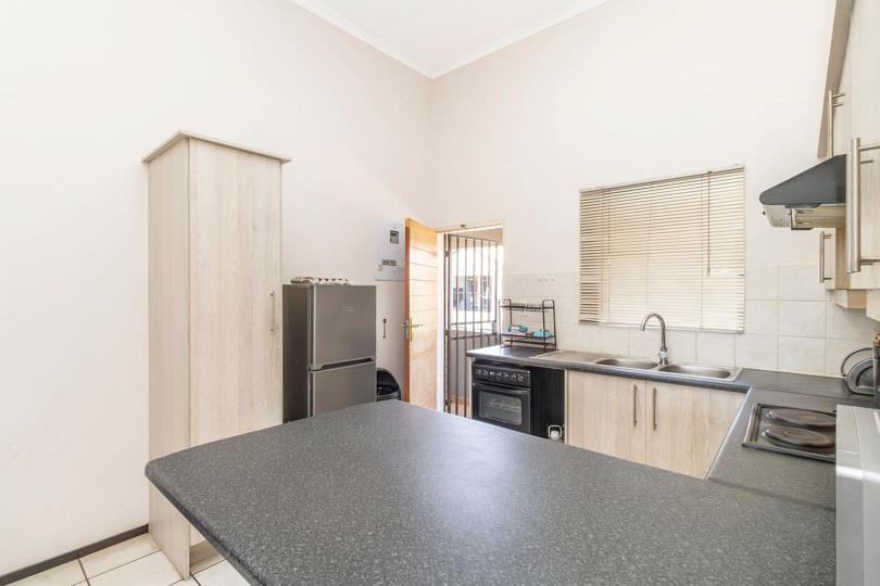 2 Bedroom Apartment / flat for sale in North Riding - P24-115336931