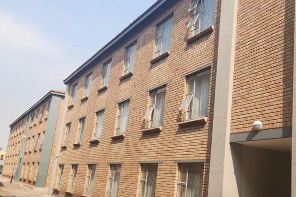 One Bedroom flat to rent in a well-kept secure building in Vanderbijlpark
Pre Paid Electricity
Excluding water
Available 1st January ...