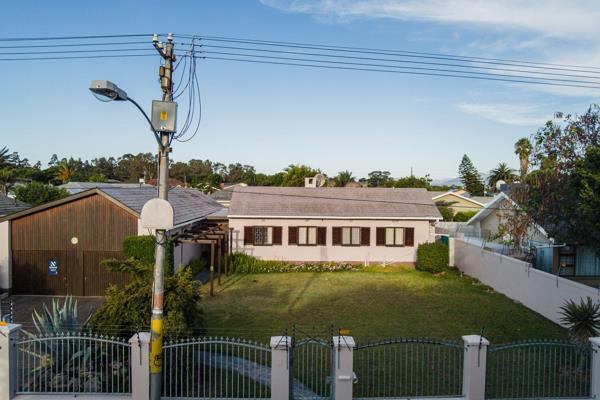 Discover this generously sized family home, ideally located within walking distance of Bellville High School, in the sought-after De La ...