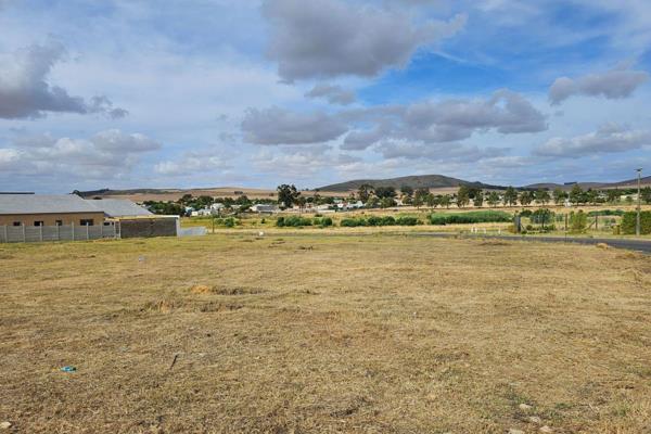 This prime 95 square meter plot is available for sale in new extension of Bothasig ...