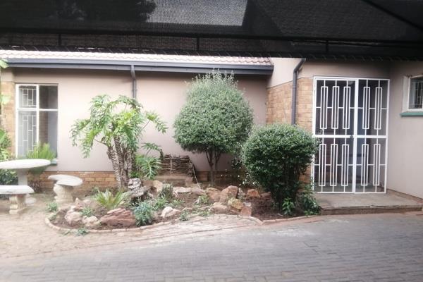 A spacious family house  with spacious 3 bedrooms
Full bathroom and visitor ...