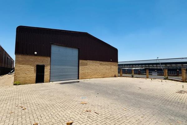 This 800m2 building, situated on a 1334m2 stand in Stormill, is available to let at ...