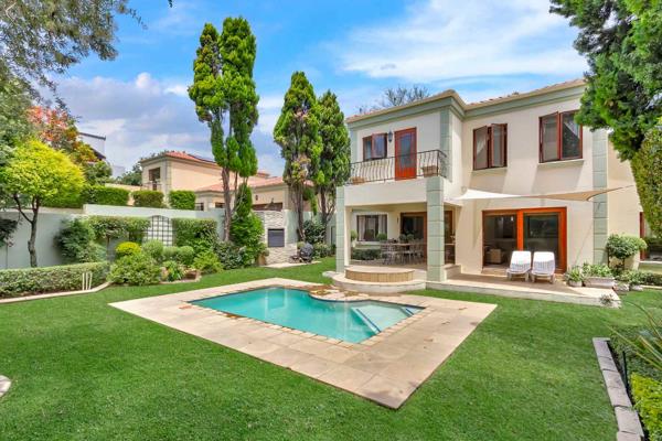 This classic 3 Bedroom, 2.5 Bathroom family home is situated in a beautiful estate in the heart of Douglasdale.

It’s well-designed for ...